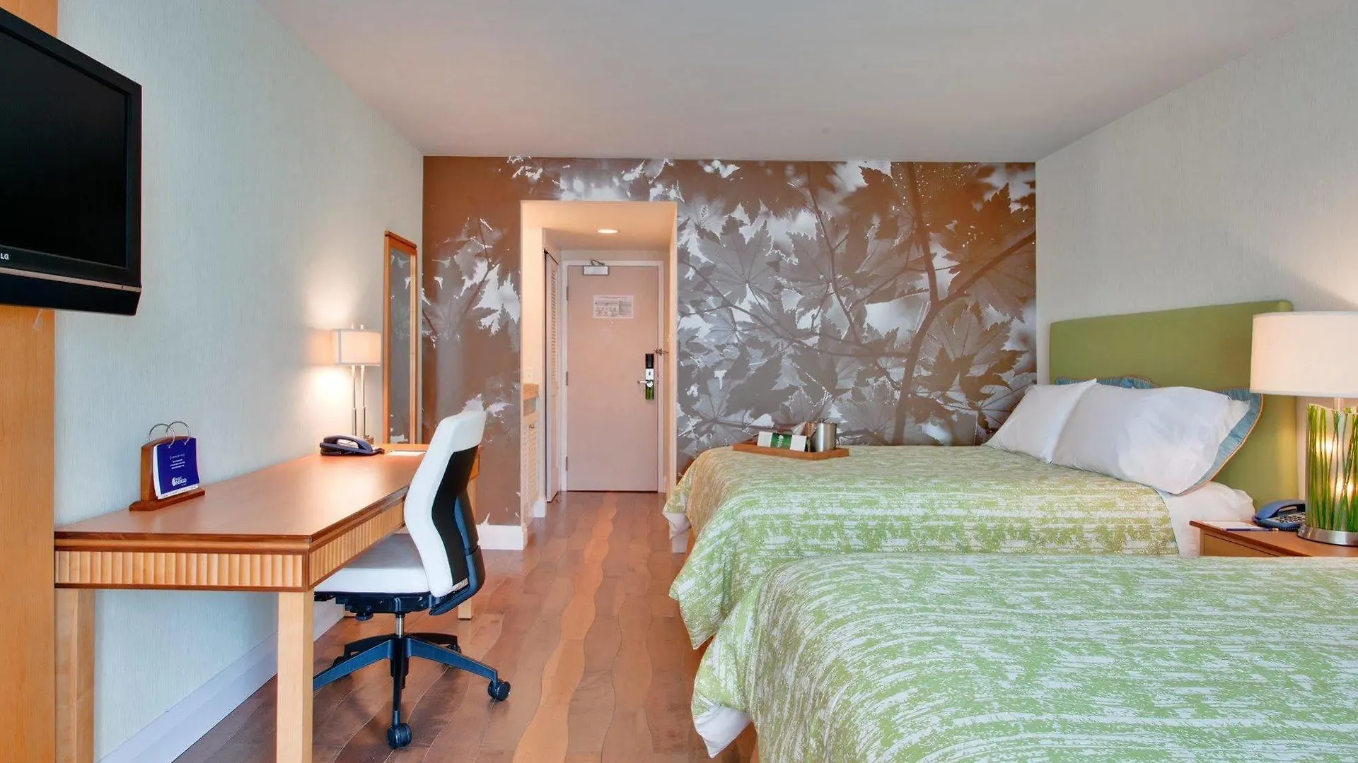 Best Western Premier Toronto Airport Carlingview Hotel