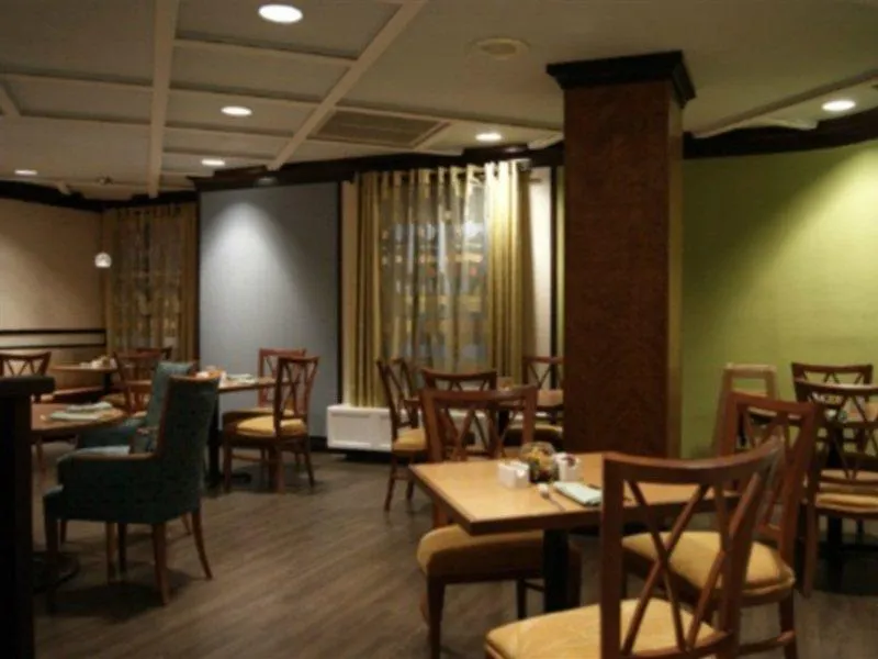 ***  Best Western Premier Toronto Airport Carlingview Hotel Kanada