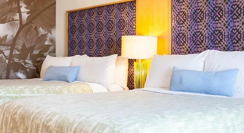 Best Western Premier Toronto Airport Carlingview Hotel